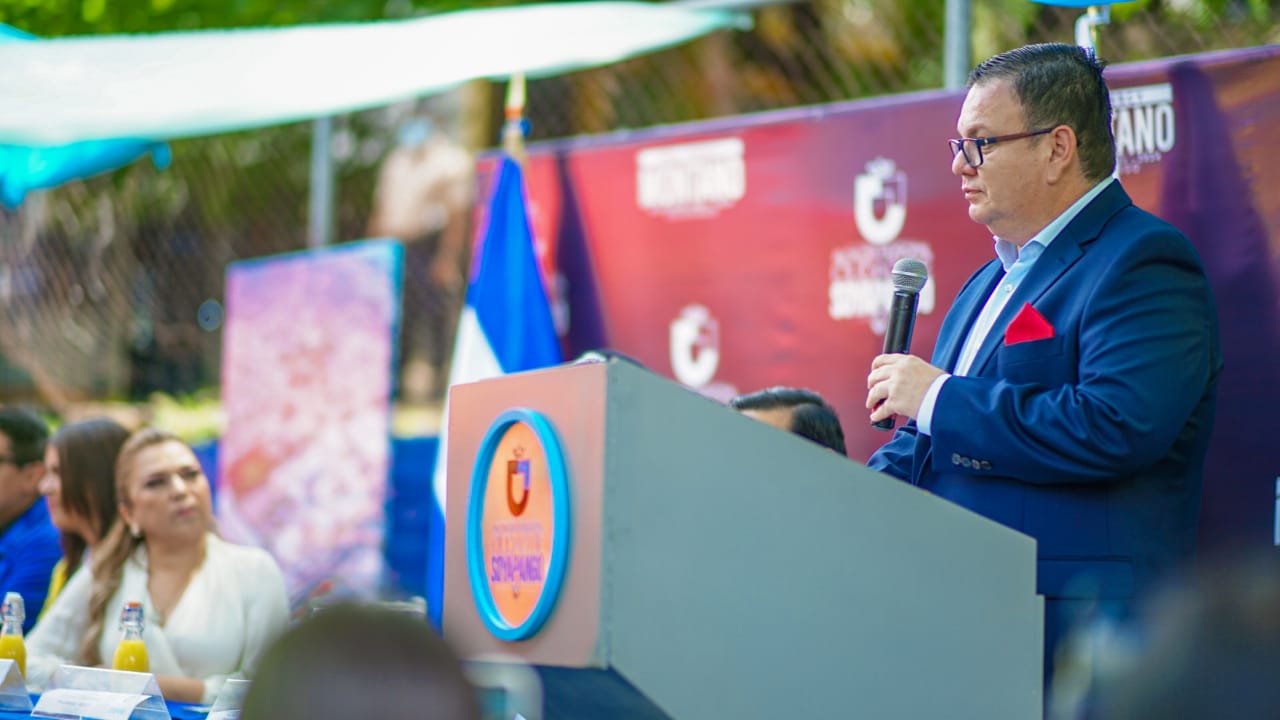Christian Guevara: “Los jefes de El Faro, y ahora los jefes de las pandillas, están buscando asilo en otro país” christian-guevara-los-jefes-de-el-faro-y-ahora-los-jefes-de-las-pandillas-estan-buscando-asilo-en-otro-pais